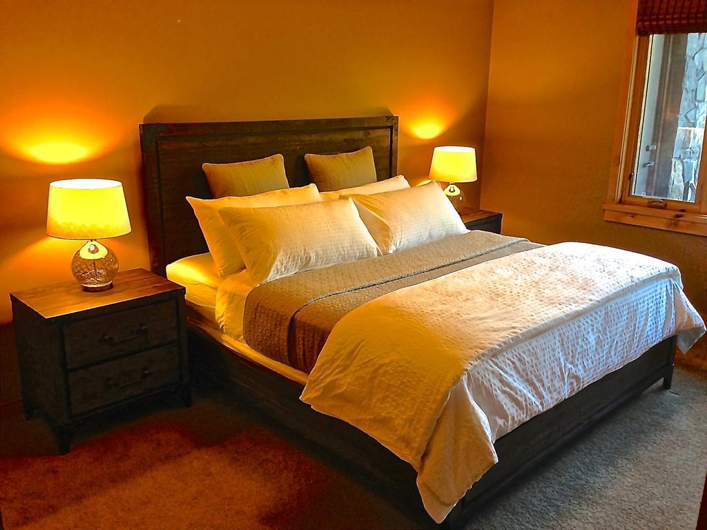 Luxury Canmore Vacations מראה חיצוני תמונה